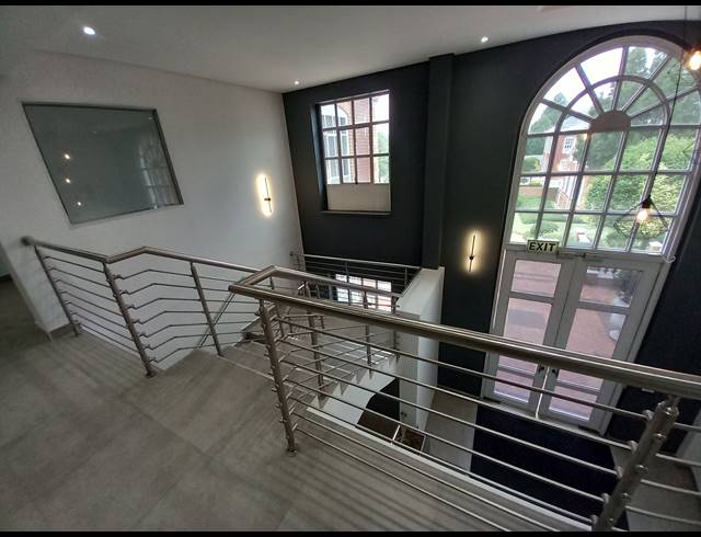 355M² OFFICE TO LET IN BRYANSTON